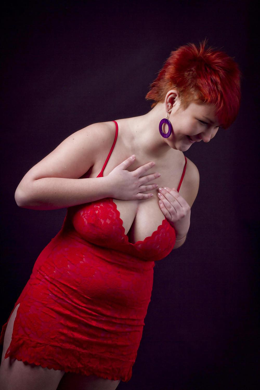 25P REDHEAD BBW WITH BIG TITS
