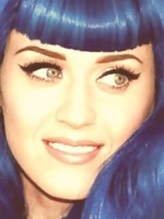 25P CELEBEAUTY CLEAVAGE  KATY PERRY