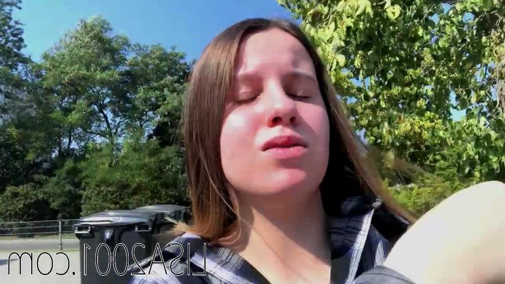 25P Lisa2001 Gurke in Teen Pussy! :) Mein geilstes Video im Bild