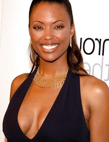 25P Aisha Tyler Ultimate Ebony Collection