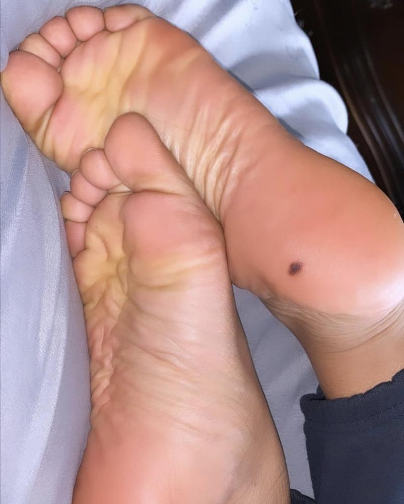 25P sexy BLACK toes and soles pt9