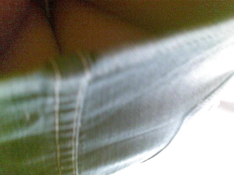 25P Upskirt in supermarket Romania