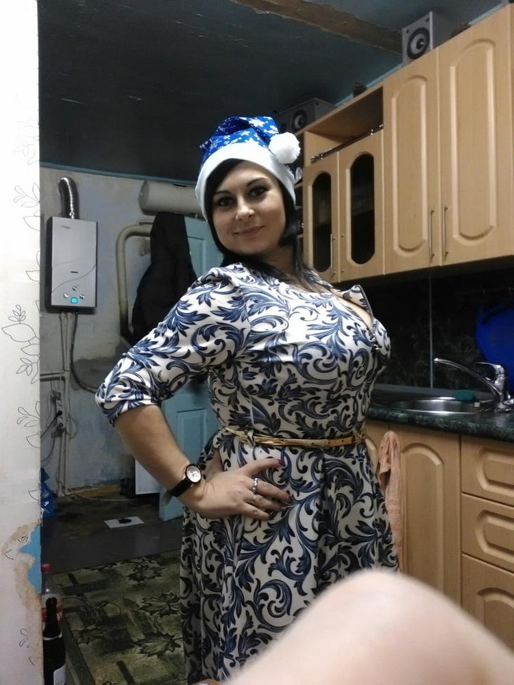 10P Vollbusige Russin 3653
