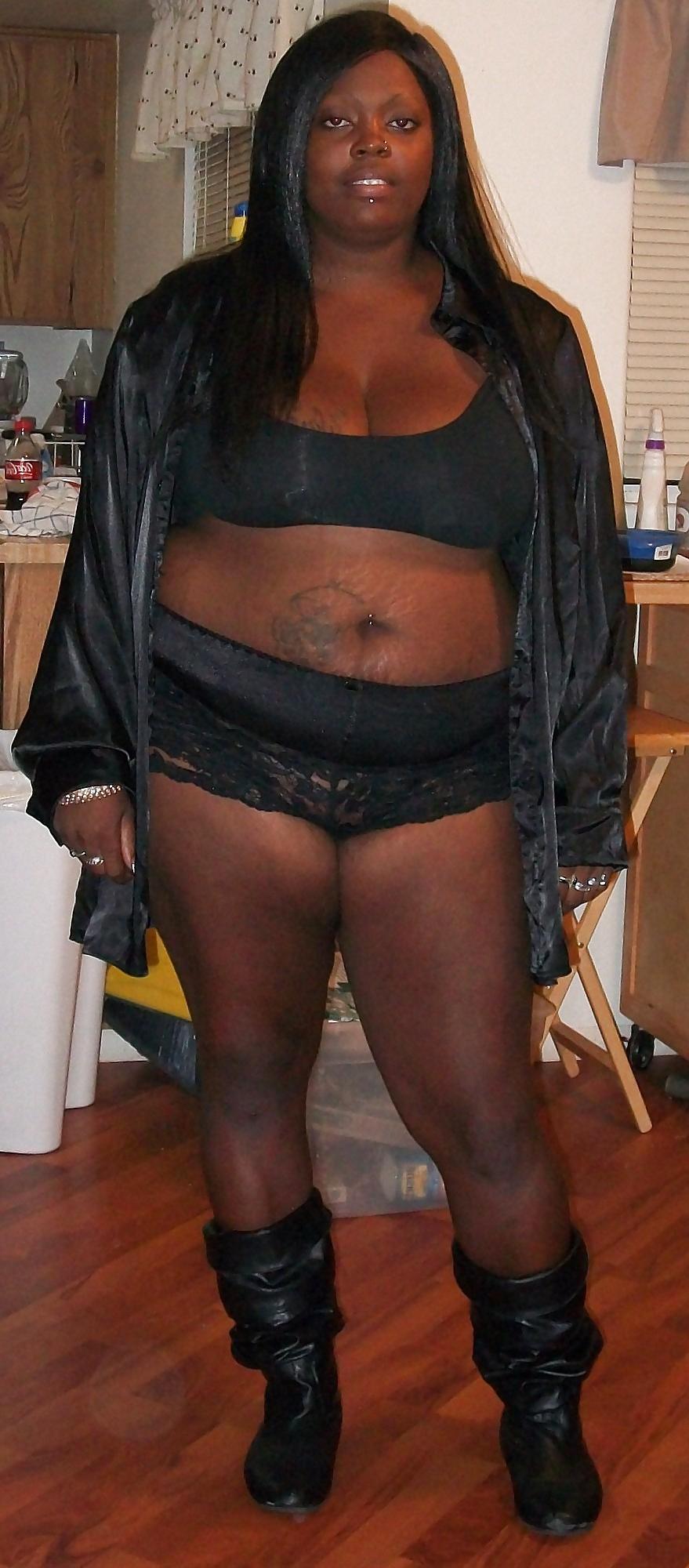 14P Busty & Big Ebony Girl