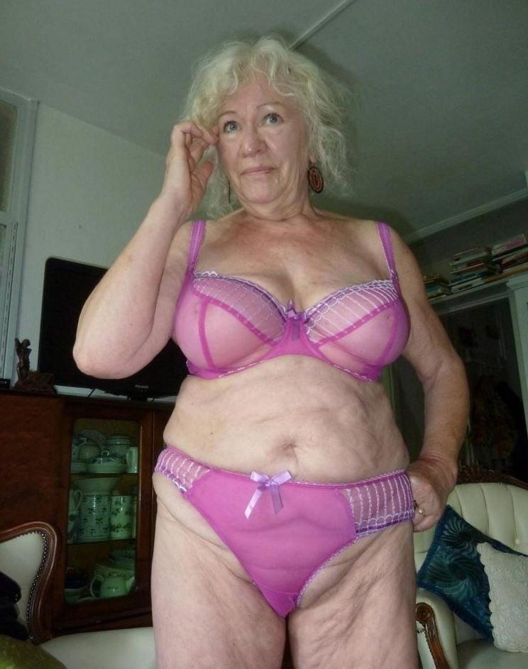 20P Granny Lingerie 7