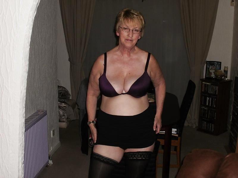 20P Granny Lingerie 7