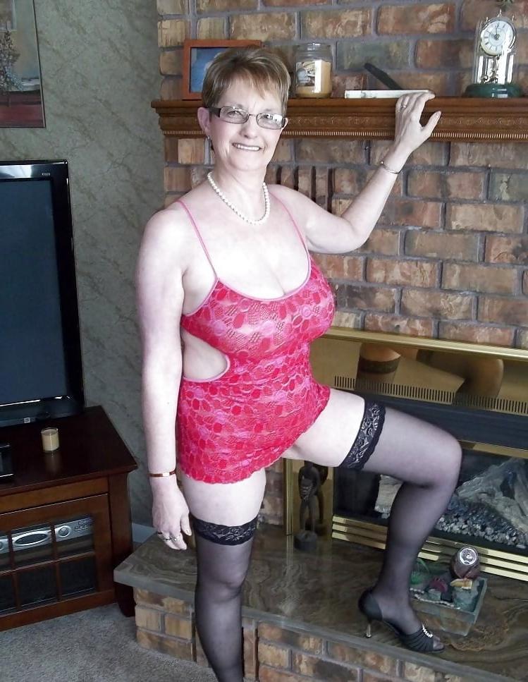 20P Granny Lingerie 7