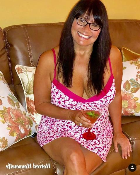 25P Webtastic Special: Granny Time Vol.1205
