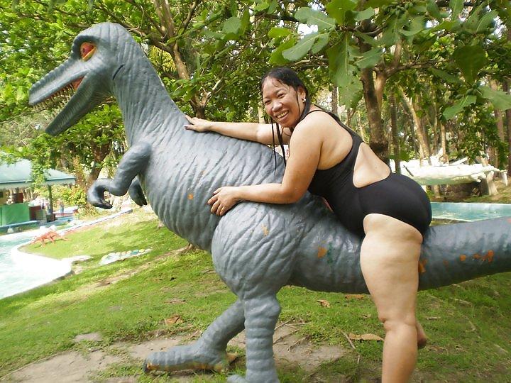 9P Non nude Thunder thighs of  Elder Cousin
