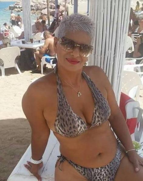 25P Just catch a horny Granny (564)