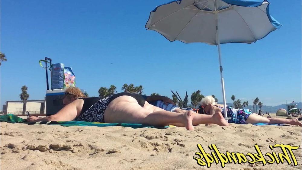 16P Ultimate BBW GRANNY with huge ass and thighs!!  Part. 1