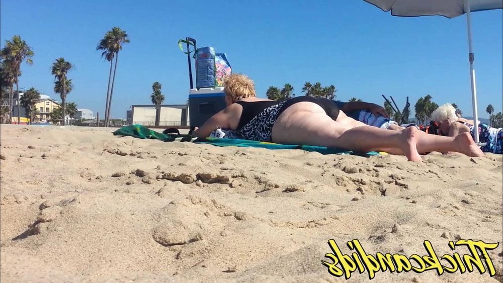 16P Ultimate BBW GRANNY with huge ass and thighs!!  Part. 1