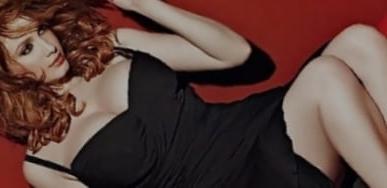 25P CELEBEAUTY CLEAVAGE... CHRISTINA  HENDRICH