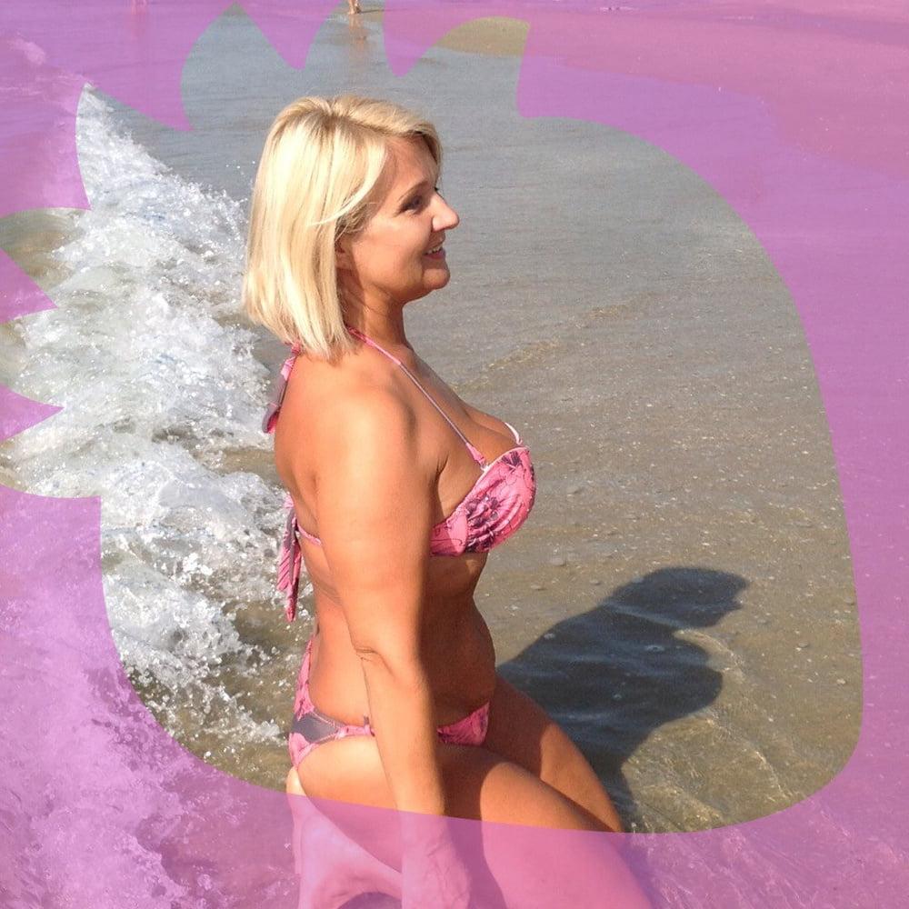 12P Busty Russian Woman 3649