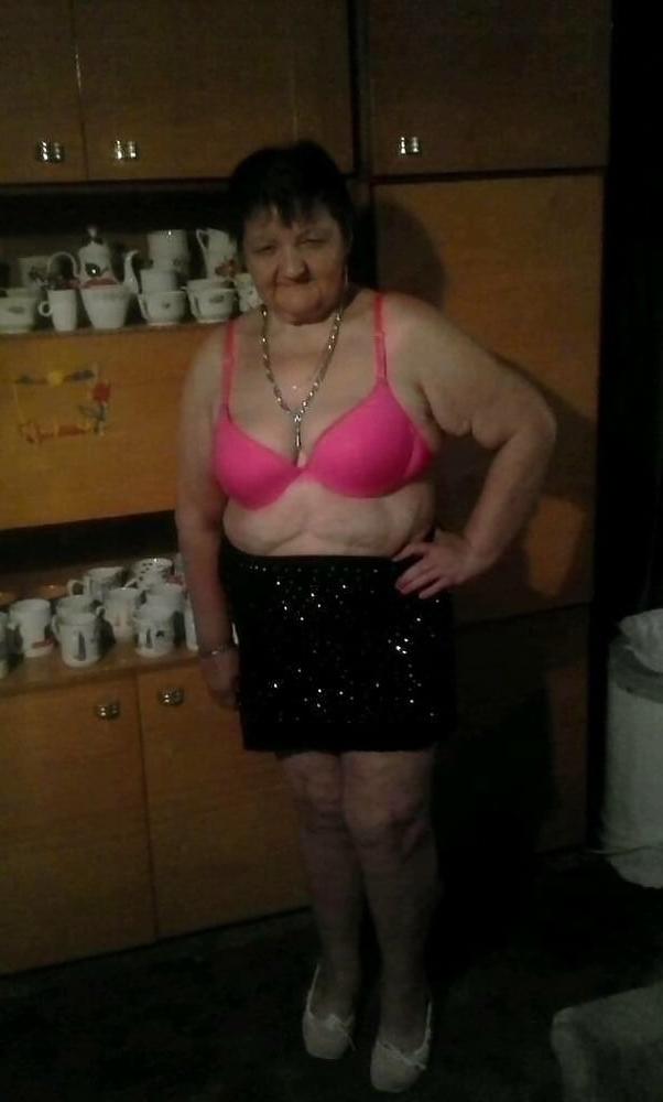 25P Granny 2