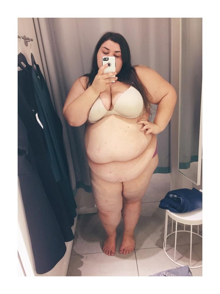 16P Bbw mix 936 (In bra)