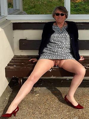 25P Upskirt 84
