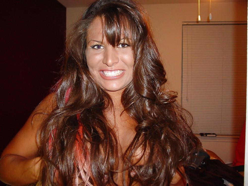 25P Voluptuous teen From SmutDates.com