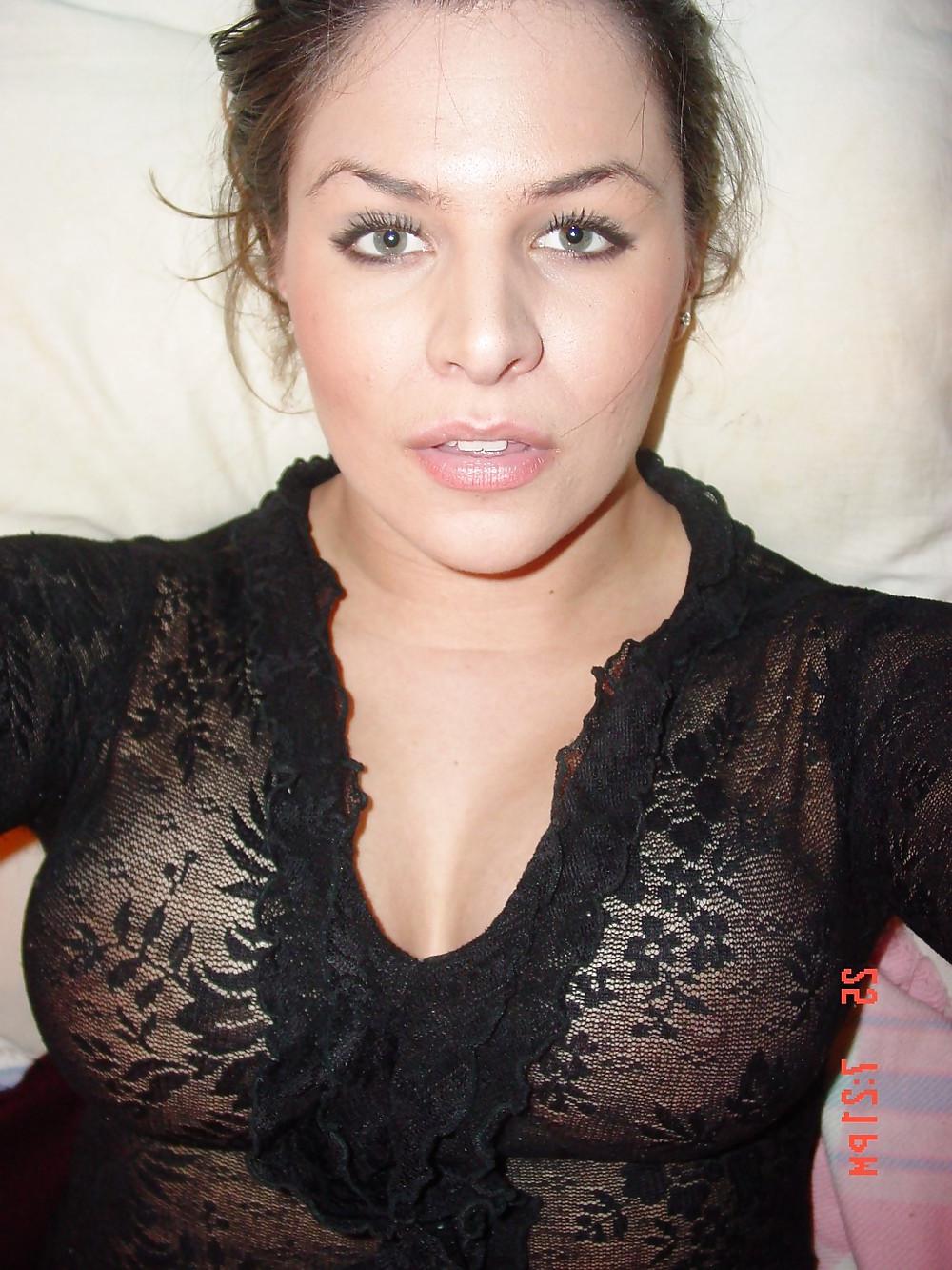 25P Voluptuous teen From SmutDates.com