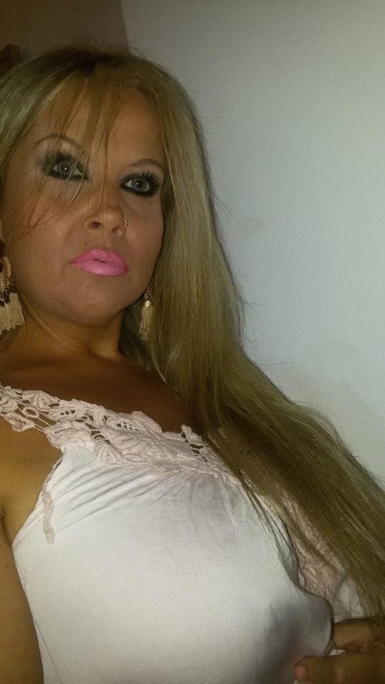 25P Greek Huge Tits MILF vol 2