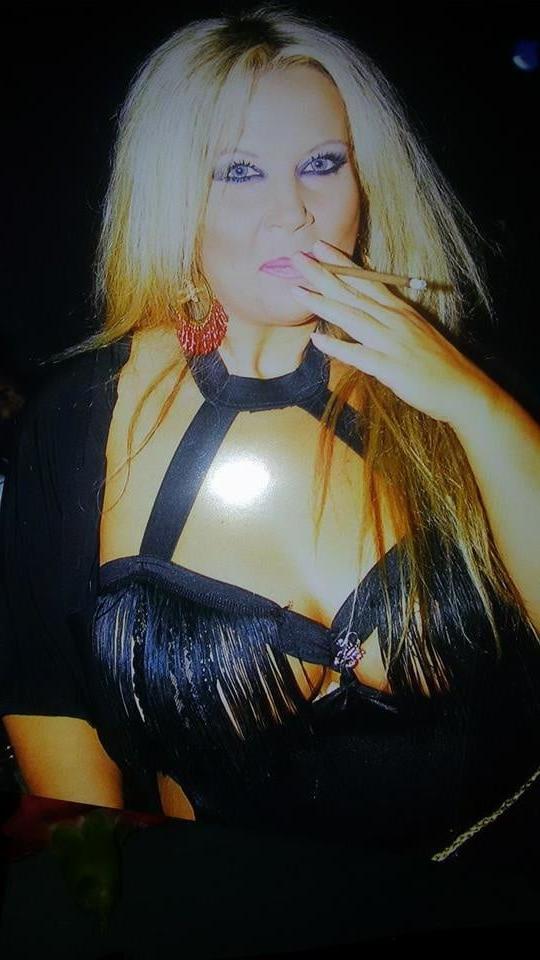 25P Greek Huge Tits MILF vol 2