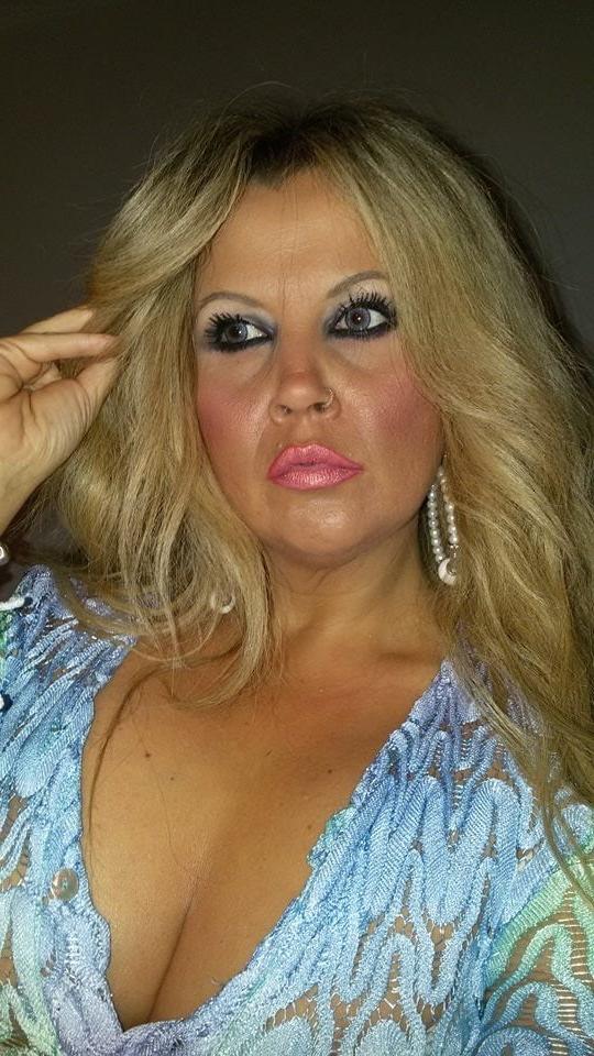25P Greek Huge Tits MILF vol 2