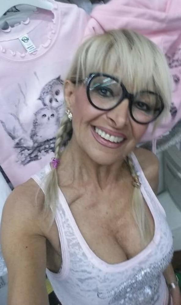 25P Just catch a horny Granny (570)