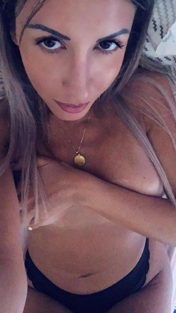25P Greek Slut Kelly Vol2