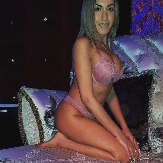 25P Greek Slut Kelly Vol2
