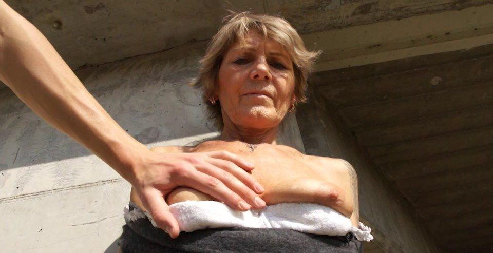 25P 1104. #granny #grandma #mature