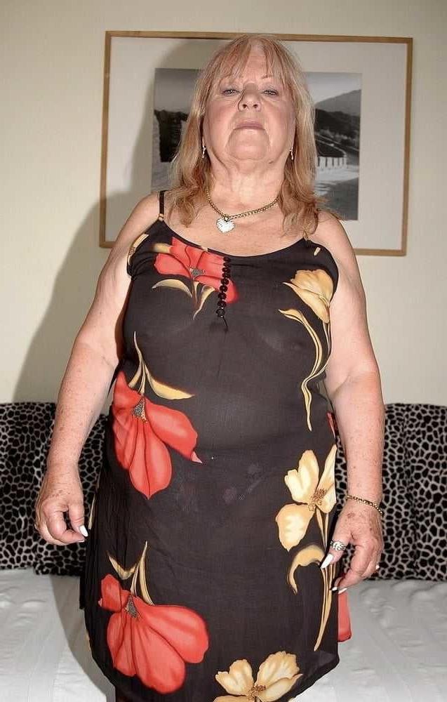 20P Granny - See Through 2