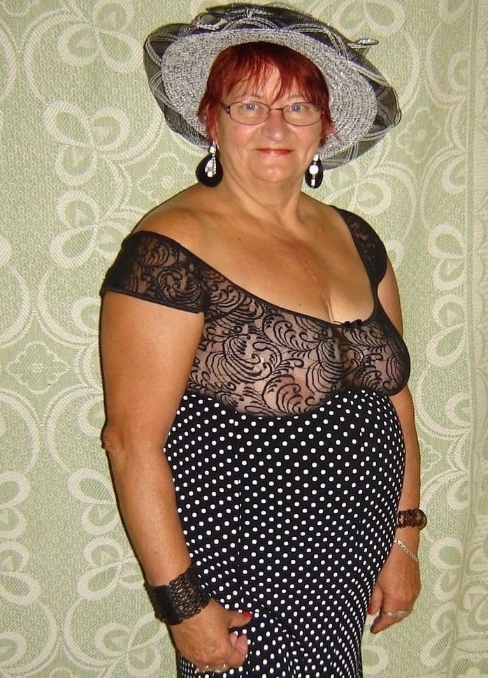 20P Granny - See Through 2