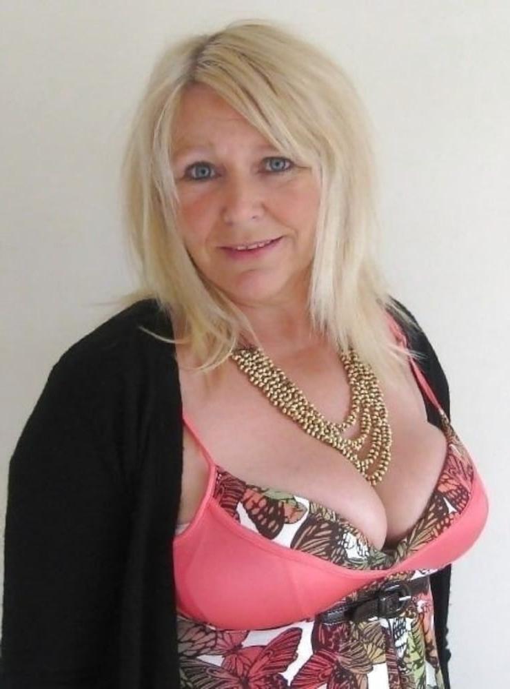 25P Webtastic Special: Granny Time Vol.1189