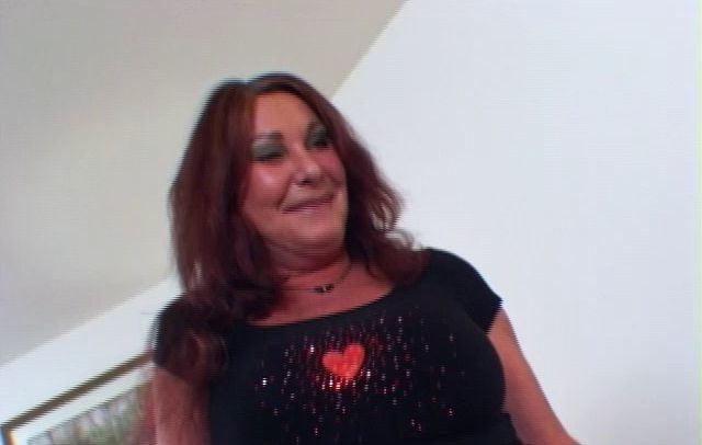 25P 1070. #granny #grandma #mature