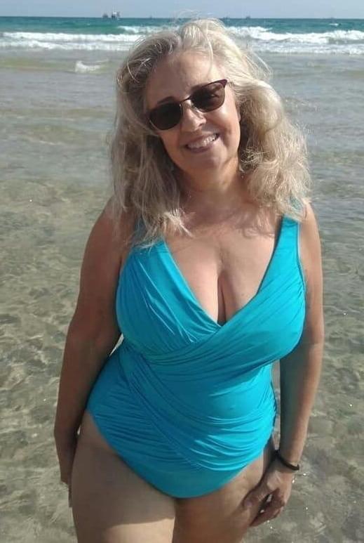 20P Granny Beach 3