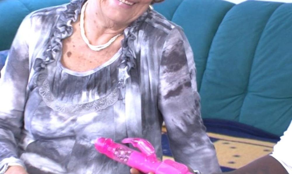 25P 160. #granny #grandma #mature