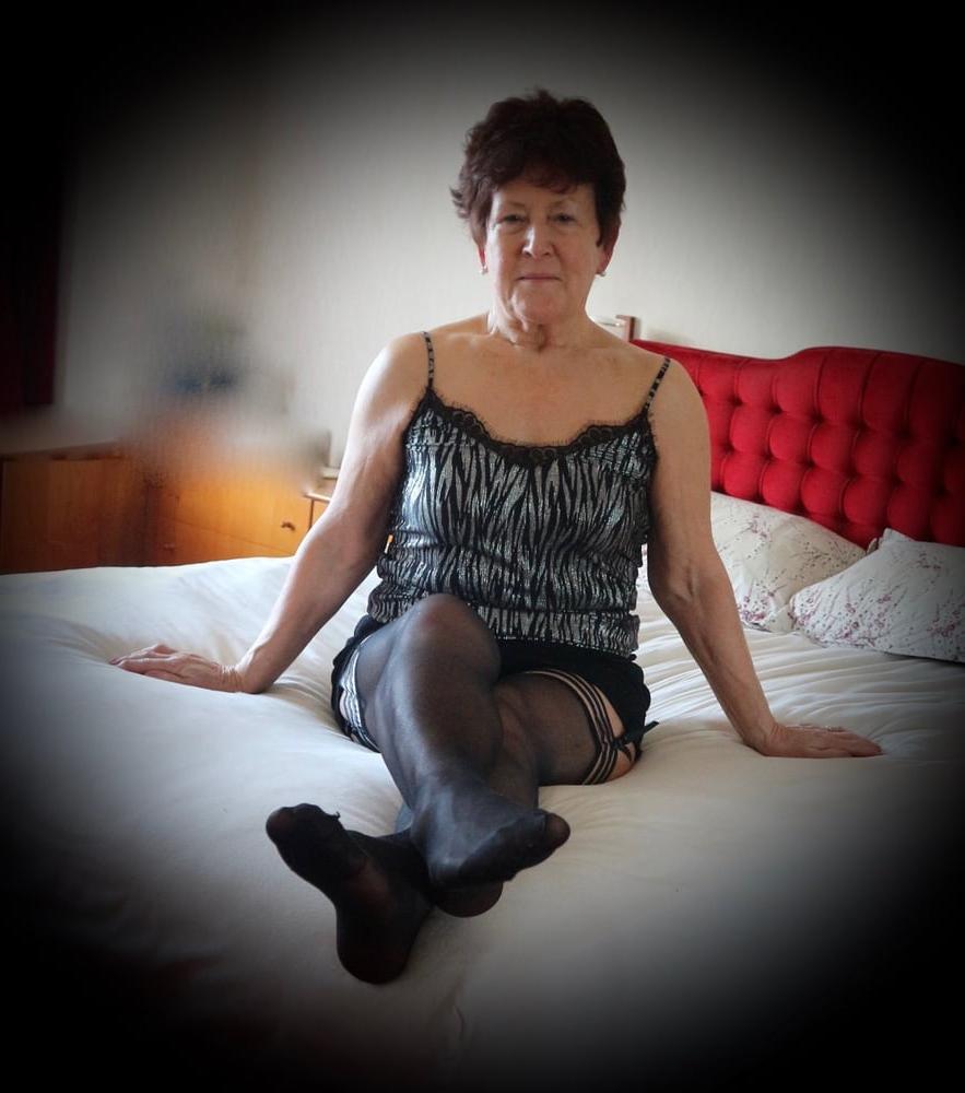 25P Sexy granny 57