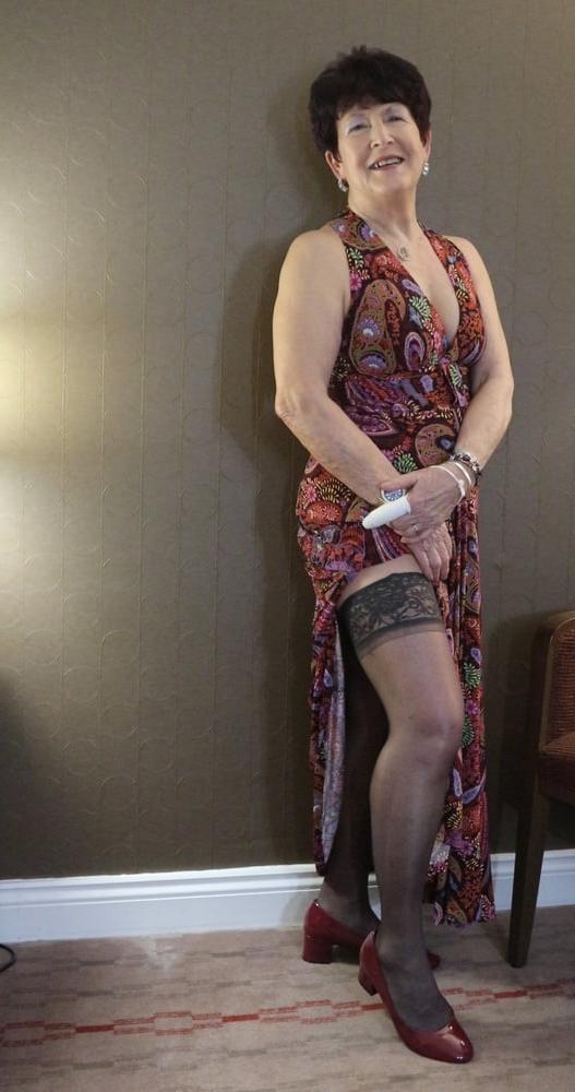 25P Sexy granny 57
