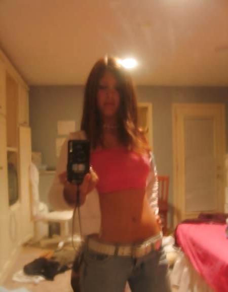 25P Sexy non nude girls