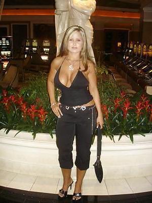 25P Sexy non nude girls