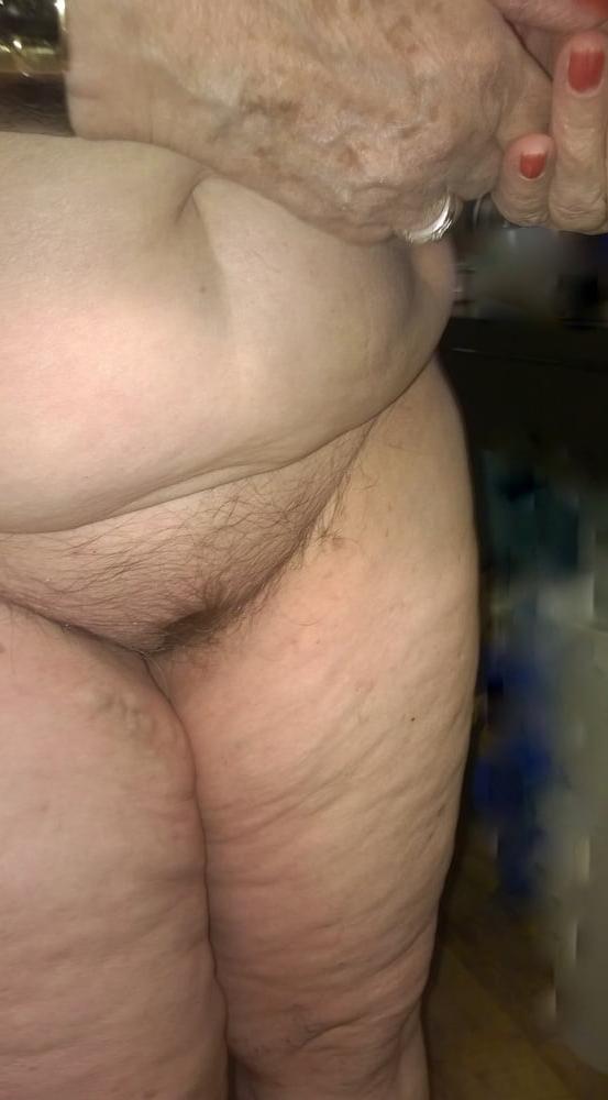 17P Granny 73 sucks