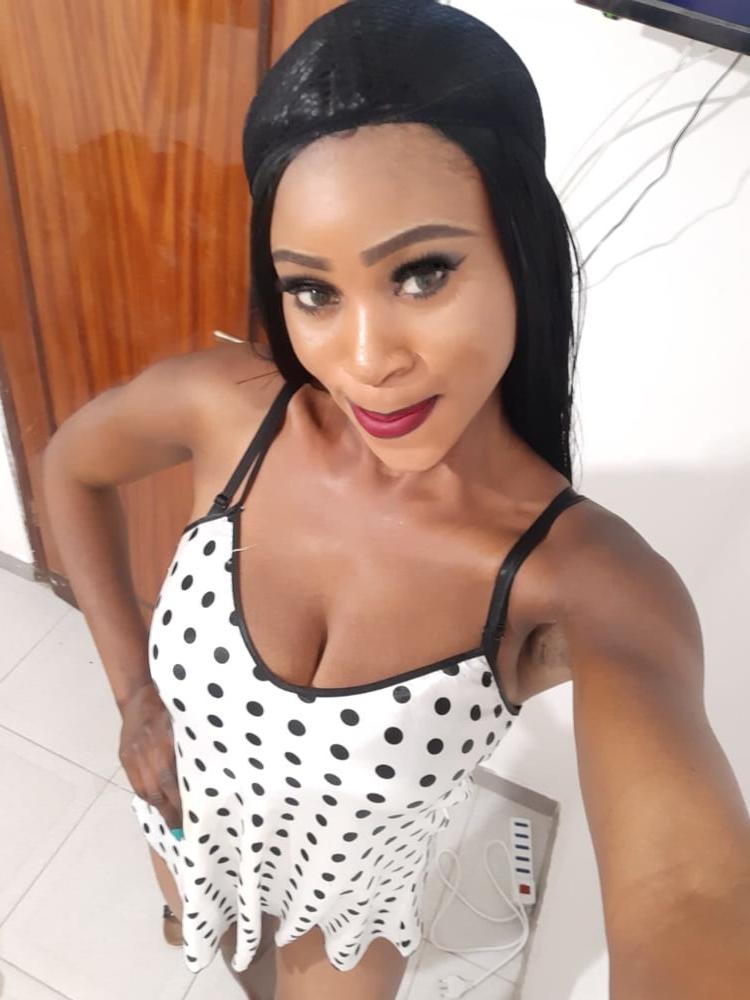 8P Instagram black girl ( silvia.ehigie96 )