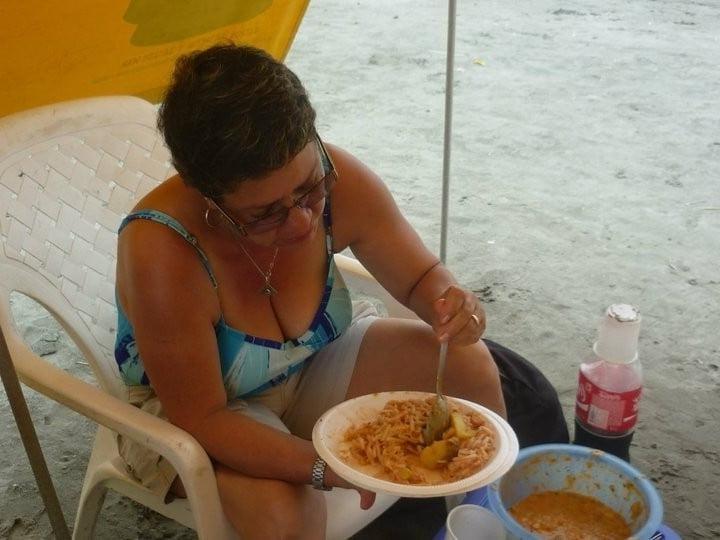 16P Bbw mix 676 (Big older women in swimsuite)