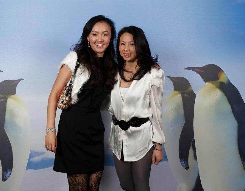 5P Amateur chinese woman and friends