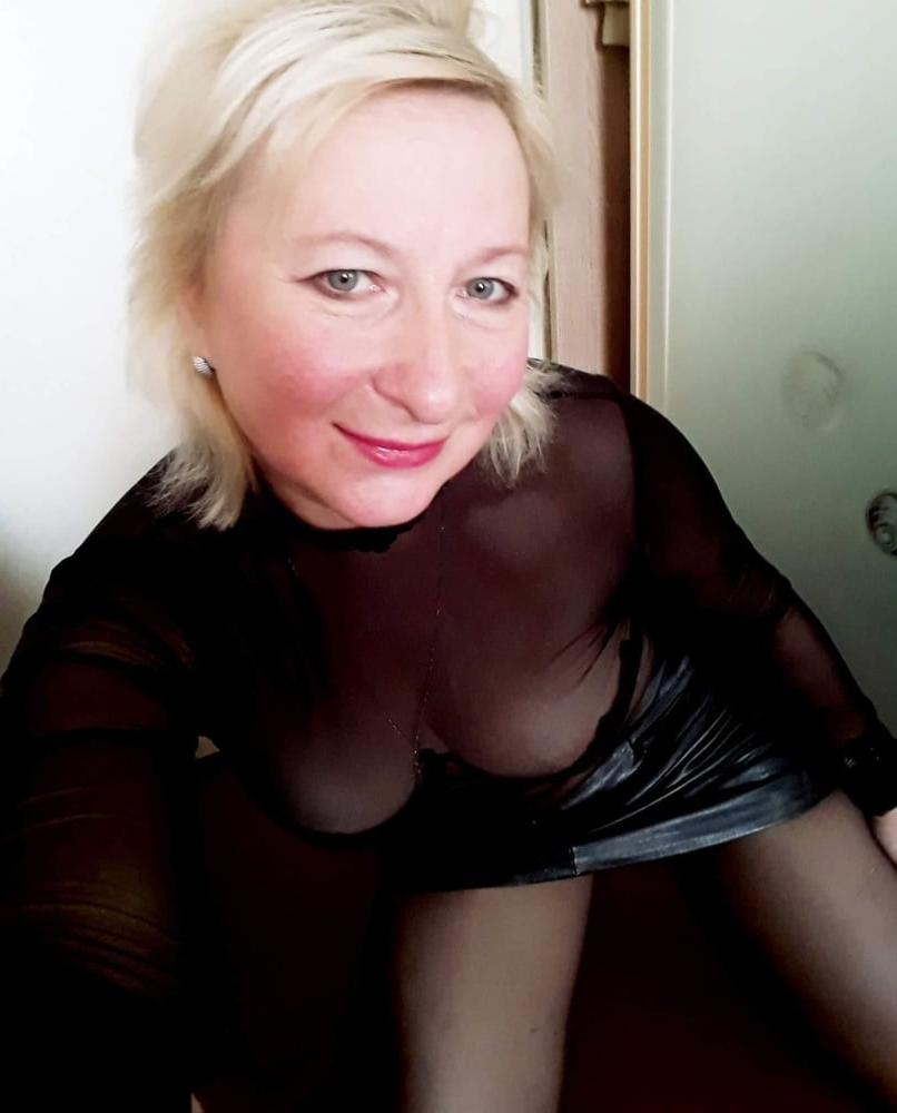 25P Russian milf 16