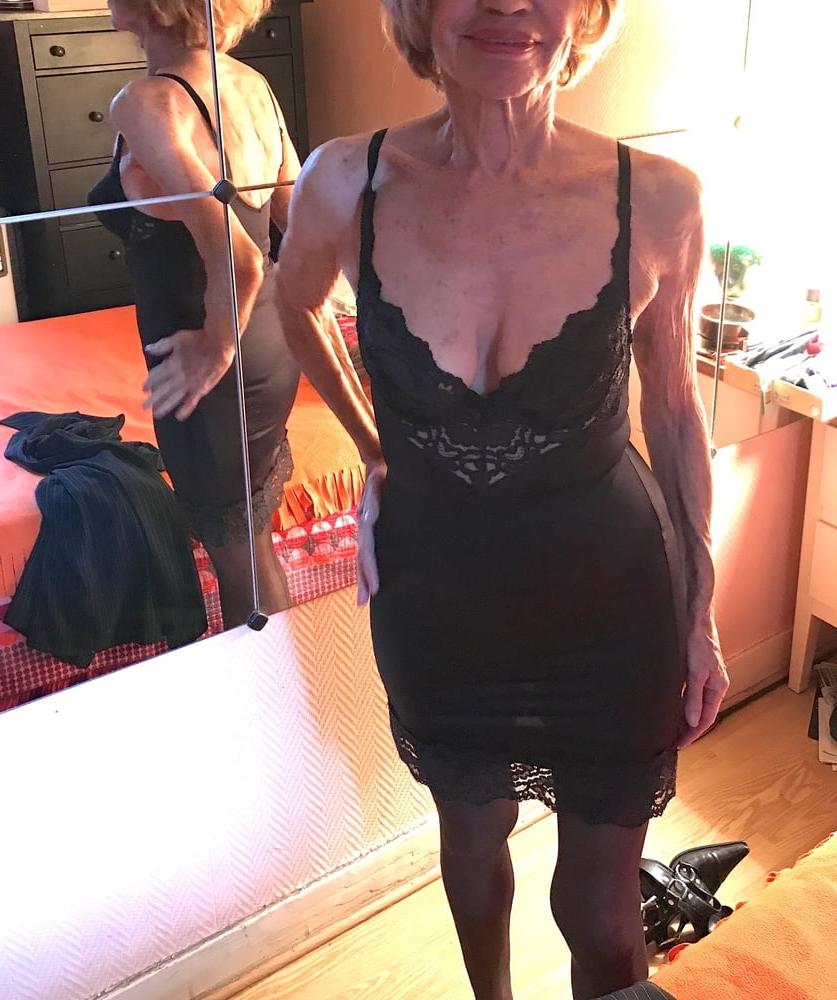 19P Sexy granny 59