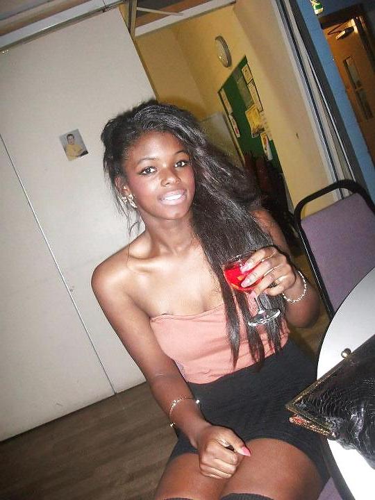 7P Unbelievably Hot Black Girl