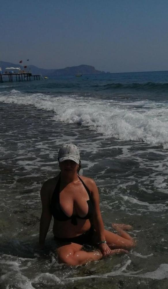 13P Busty Russian Woman 3644