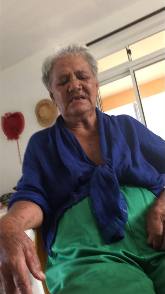 16P Granny Henriette 80 ans