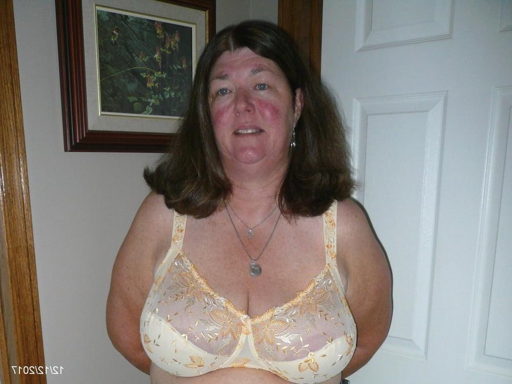 25P beaver55 Granny big big titts